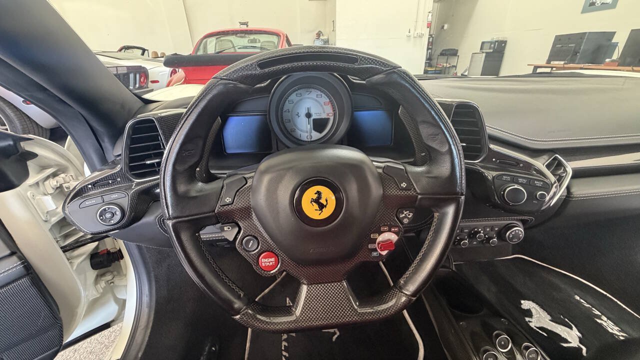 Used 2012 Ferrari 458 Italia Coupe RWD image 34