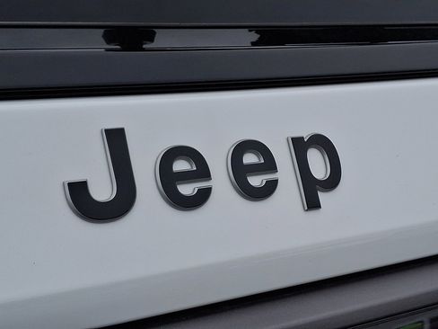 New 2026 Jeep Grand Wagoneer Limited AWD/4WD image 20