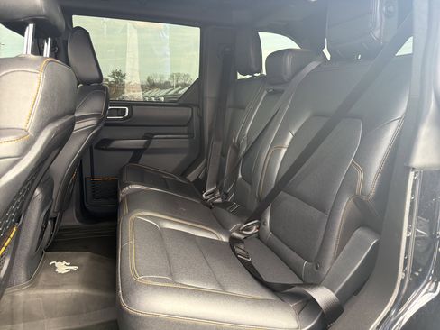 Used 2024 Ford Bronco Badlands AWD/4WD image 13