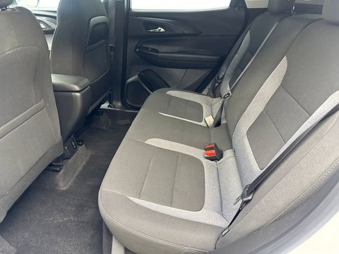 Used 2023 Chevrolet TrailBlazer LT w/ Convenience Package FWD image 34