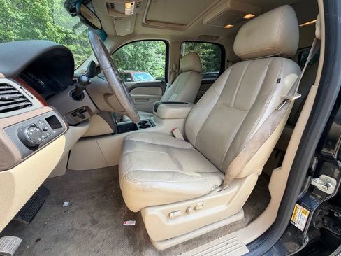 Used 2010 GMC Yukon SLT RWD image 8
