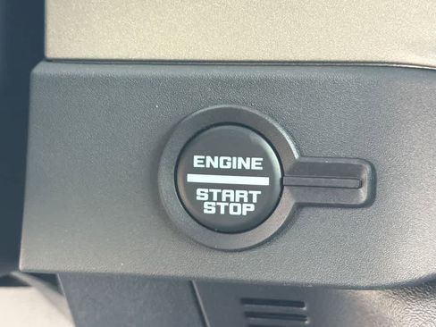 New 2026 Ford Bronco Outer Banks AWD/4WD image 29