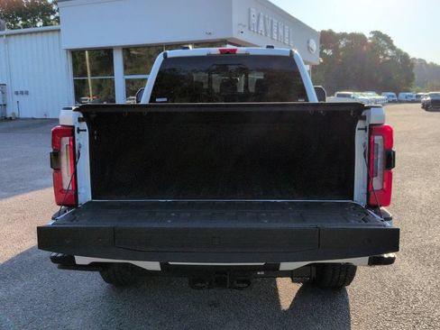 Used 2024 Ford F250 Platinum AWD/4WD image 13