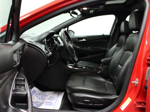 Used 2016 Chevrolet Cruze Premier FWD image 12