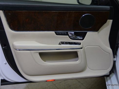 Used 2012 Jaguar XJ L image 7
