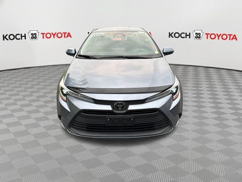 Used 2024 Toyota Corolla LE FWD image 2