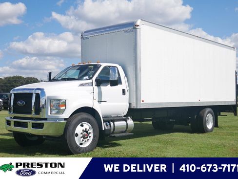 New 2025 Ford F750 2WD Regular Cab Super Duty image 1