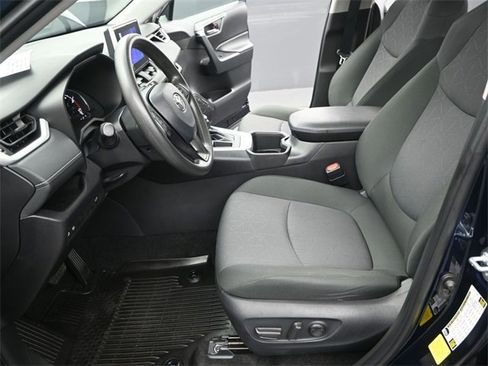 Used 2024 Toyota RAV4 XLE w/ Convenience Package image 12