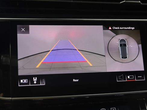 Used 2019 Audi Q8 Prestige image 10