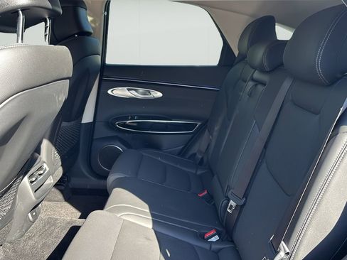 Certified 2026 Genesis GV70 2.5T AWD/4WD image 20