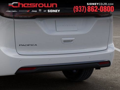 New 2026 Chrysler Pacifica Select FWD image 13
