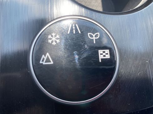 Used 2023 Nissan Rogue S image 28