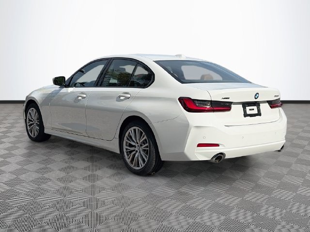 Used 2023 BMW 330i xDrive Sedan w/ Driving Assistance Package AWD/4WD image 4