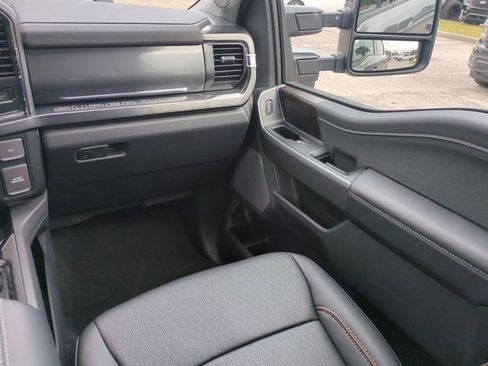 New 2026 Ford F250 Lariat w/ FX4 Off-Road Package image 17