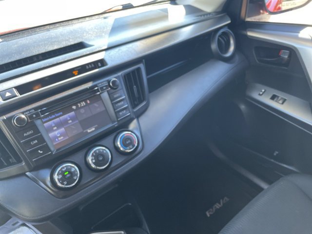 Used 2017 Toyota RAV4 LE FWD image 15