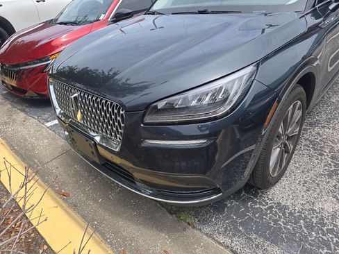 Used 2020 Lincoln Corsair Reserve w/ Equipment Group 201A FWD image 3