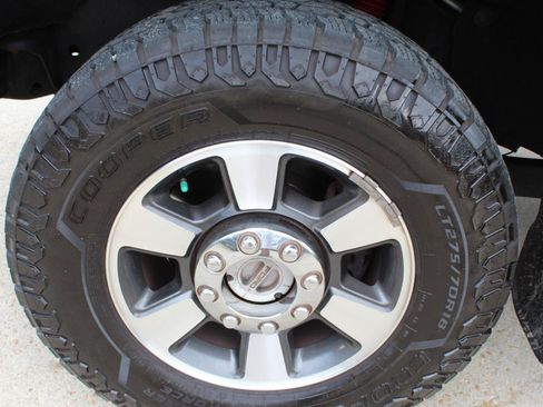 Used 2015 Ford F350 Lariat w/ Lariat Interior Package AWD/4WD image 36