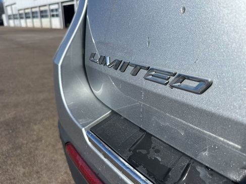 Certified 2023 Ford Explorer Limited image 10