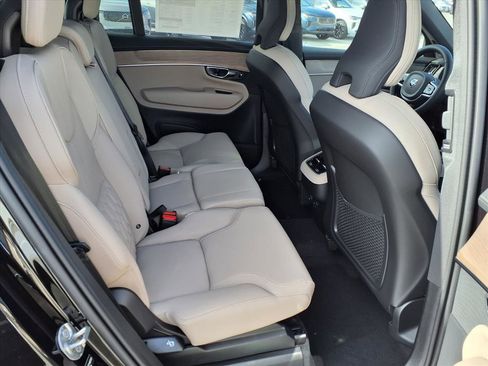 New 2026 Volvo XC90 B5 Plus w/ Protection Package Premier image 10