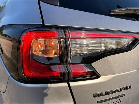 Certified 2024 Subaru Outback Onyx Edition AWD/4WD image 31