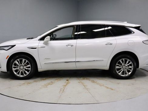Used 2023 Buick Enclave Avenir w/ Avenir Technology Package AWD/4WD image 8