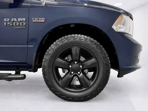 Used 2019 RAM 1500 Express w/ Wheel & Sound Group AWD/4WD image 10