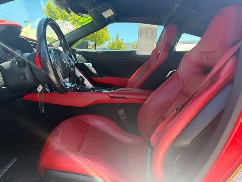 Used 2018 Chevrolet Corvette Stingray Coupe RWD image 10
