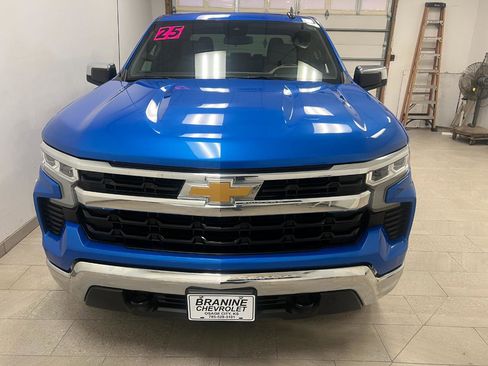 Used 2025 Chevrolet Silverado 1500 LT image 11