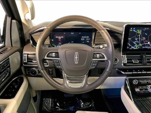 Used 2021 Lincoln Navigator Black Label AWD/4WD image 15