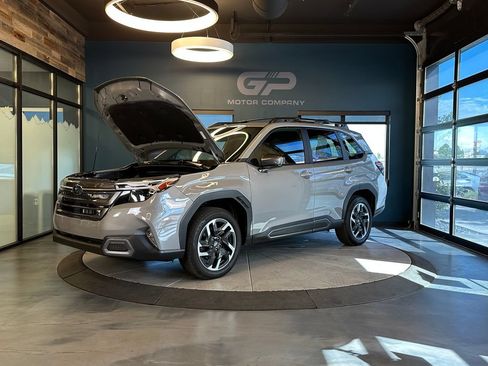 Used 2025 Subaru Forester Limited AWD/4WD image 25