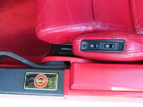 Used 1987 Chevrolet Corvette Convertible RWD image 6