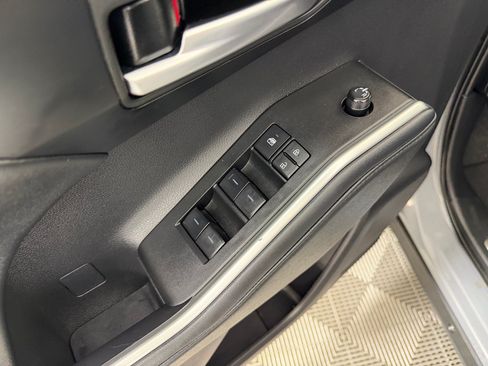 Used 2025 Toyota Highlander XSE AWD/4WD image 13