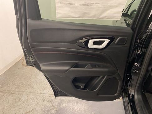 Used 2026 Jeep Compass Trailhawk w/ Sun, Sound & Navigation Group image 22