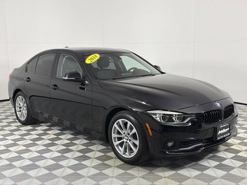 Used 2018 BMW 320i Sedan image 3