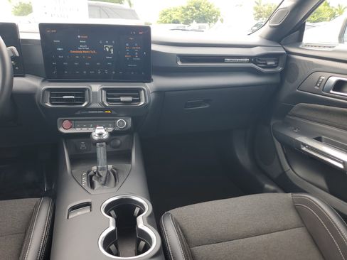 Used 2024 Ford Mustang Coupe image 16