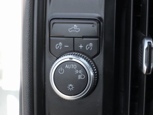 Used 2020 GMC Sierra 1500 2WD Regular Cab w/ Fleet Convenience Package image 21