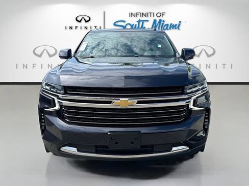 Used 2024 Chevrolet Suburban LT AWD/4WD image 2