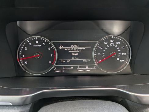 Used 2023 Kia Sorento S FWD image 17