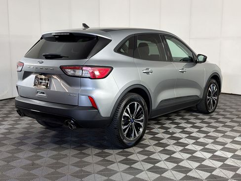 Used 2021 Ford Escape SE w/ SE Sport Appearance Package AWD/4WD image 9