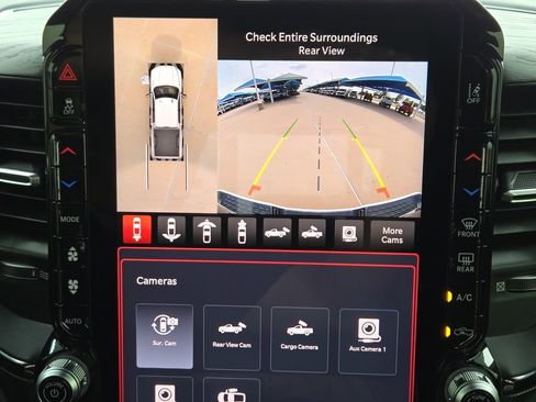 Used 2025 RAM 2500 Limited AWD/4WD image 13