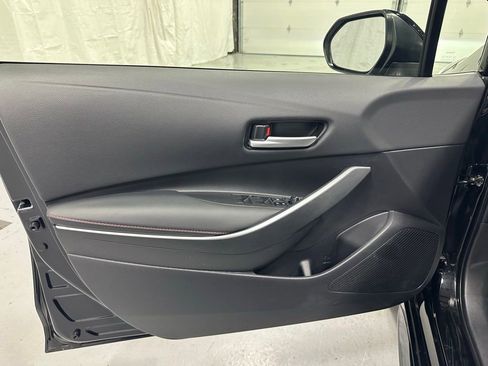 Used 2025 Toyota Corolla SE FWD image 8