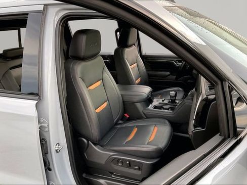 Used 2024 GMC Sierra 1500 AT4 w/ Technology Package AWD/4WD image 20