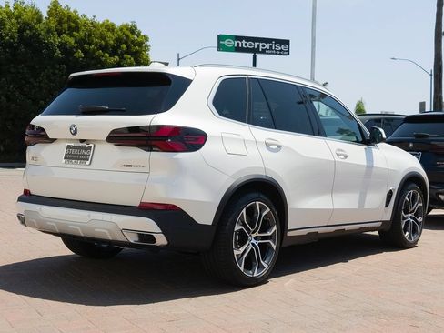 New 2026 BMW X5 xDrive50e w/ Climate Comfort Package AWD/4WD image 17