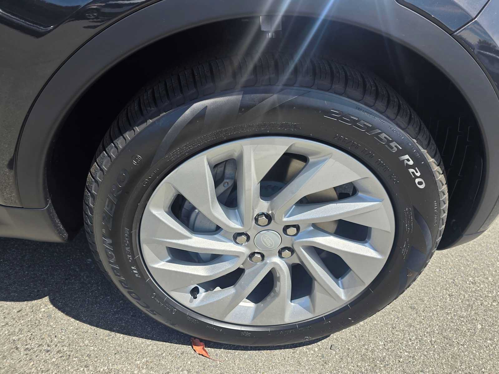New 2026 Land Rover Discovery S AWD/4WD image 9