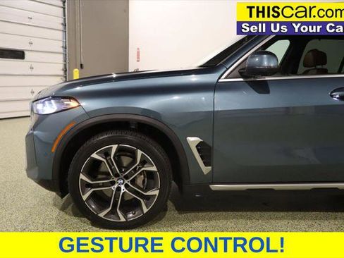 Used 2024 BMW X5 xDrive40i w/ Premium Package image 11