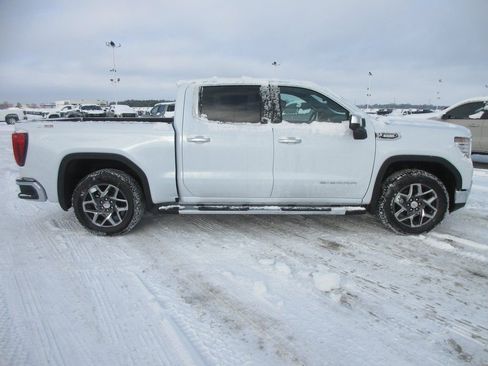 New 2026 GMC Sierra 1500 SLT w/ SLT Premium Plus Package image 3
