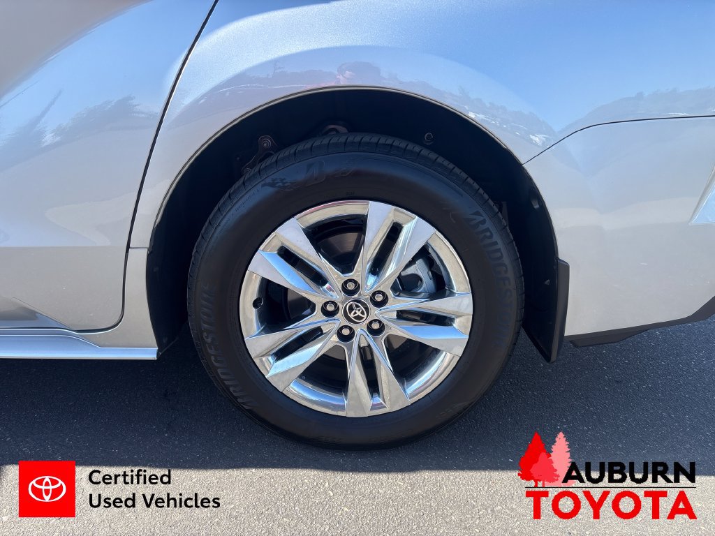 Certified 2025 Toyota Sienna XLE w/ XLE Plus Package FWD image 25