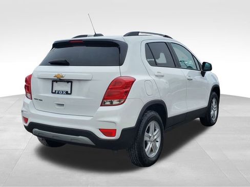 Certified 2022 Chevrolet Trax LT w/ LT Convenience Package image 5