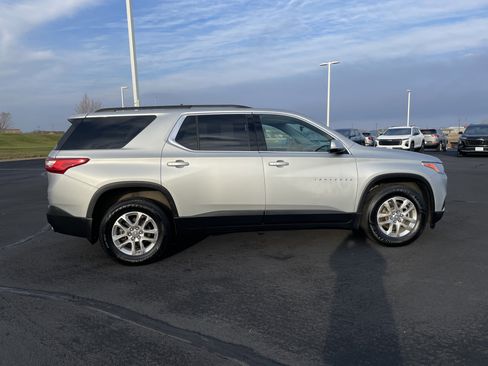 Used 2019 Chevrolet Traverse LT image 6