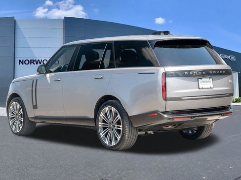 Used 2023 Land Rover Range Rover Long Wheelbase SE AWD/4WD image 6